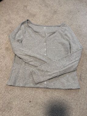SO Gray Ribbed Long Sleeve Button-Up Tee